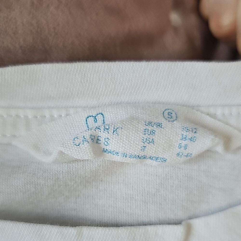 White Graphic T-Shirt with Pink and Black Text, Size S - Picture 2 of 3